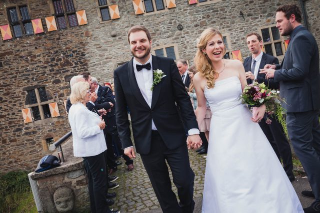 Romantische Hochzeit Auf Wasserschloss Haus Kemnade In Hattingen